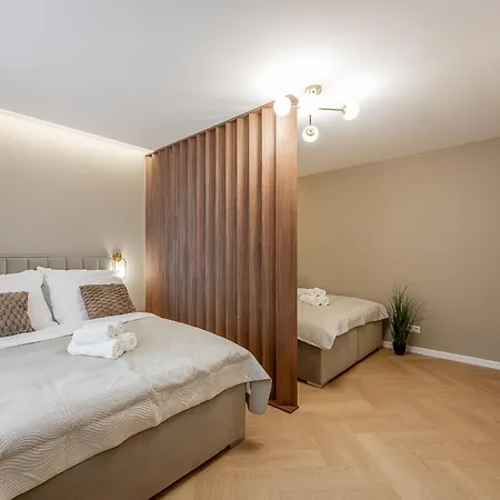 Apartmán Blizko Stanice Podtatranskeho 7 Center 3 *